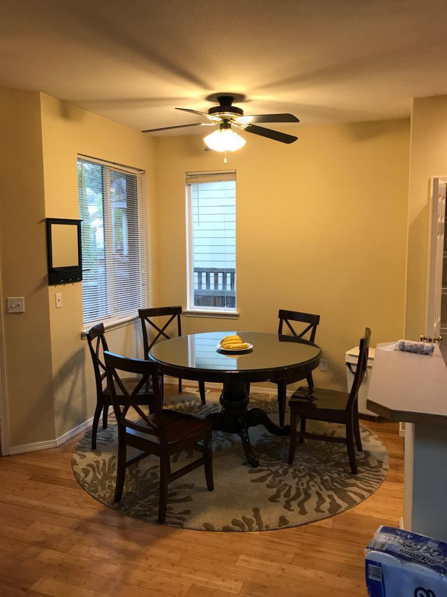 Room For Rent Close To Microsoft Walk To Crossroads Mall