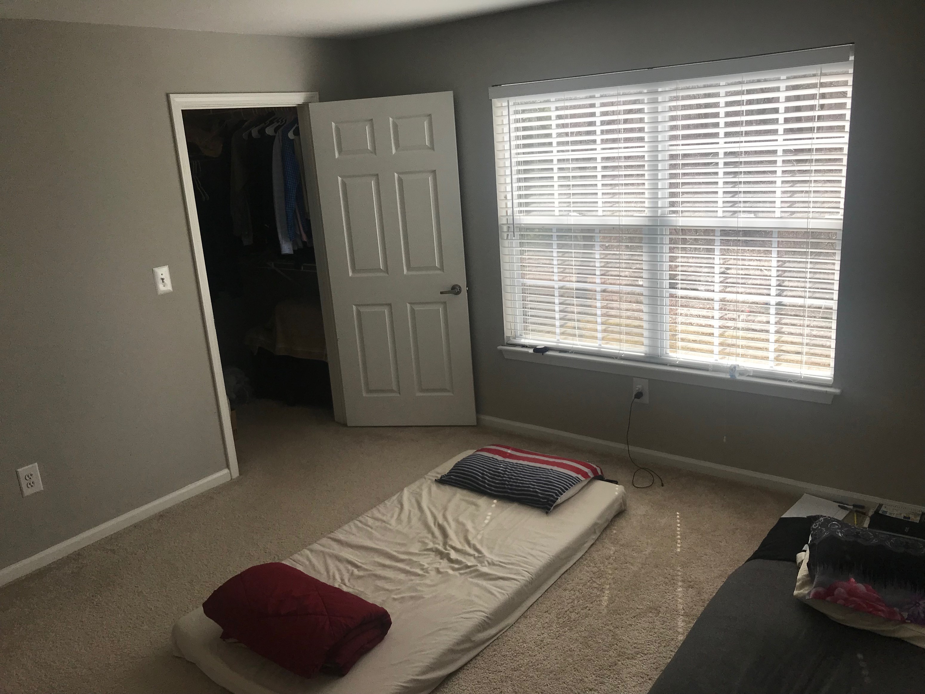 Master Bedroom Available For Rent In A Great Neighborhood In